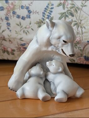 Vtg Goebel Polar Bear And Cubs